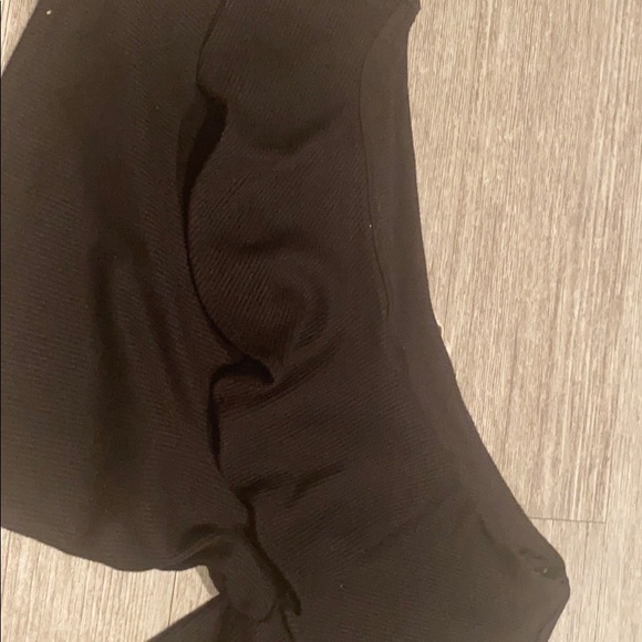 Black crop - Picture 2 of 2